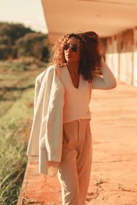 Vestido ou conjunto: qual rende mais? Descubra a melhor escolha para seu estilo